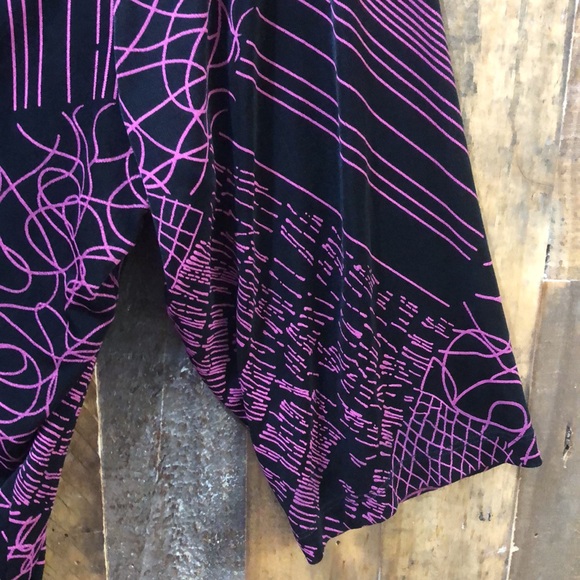 CM Shapes Twisted Knot One Piece Blouse - Picture 3 of 7